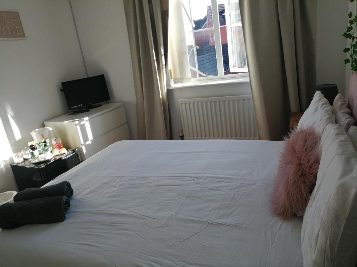 Spacious Townhouse With Sea Views Near Cardiff Barry Eksteriør billede