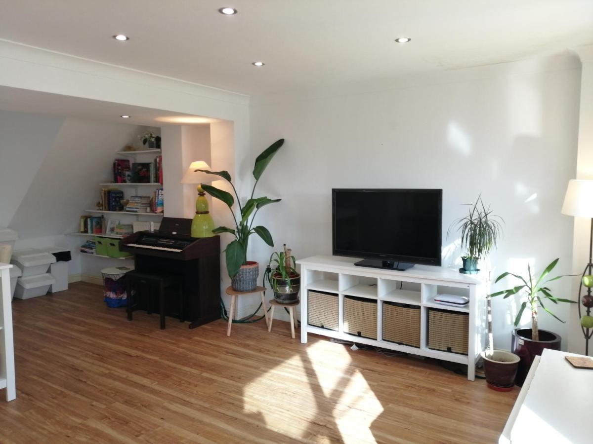 Spacious Townhouse With Sea Views Near Cardiff Barry Eksteriør billede